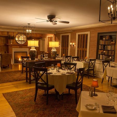 The Dorset Inn Экстерьер фото