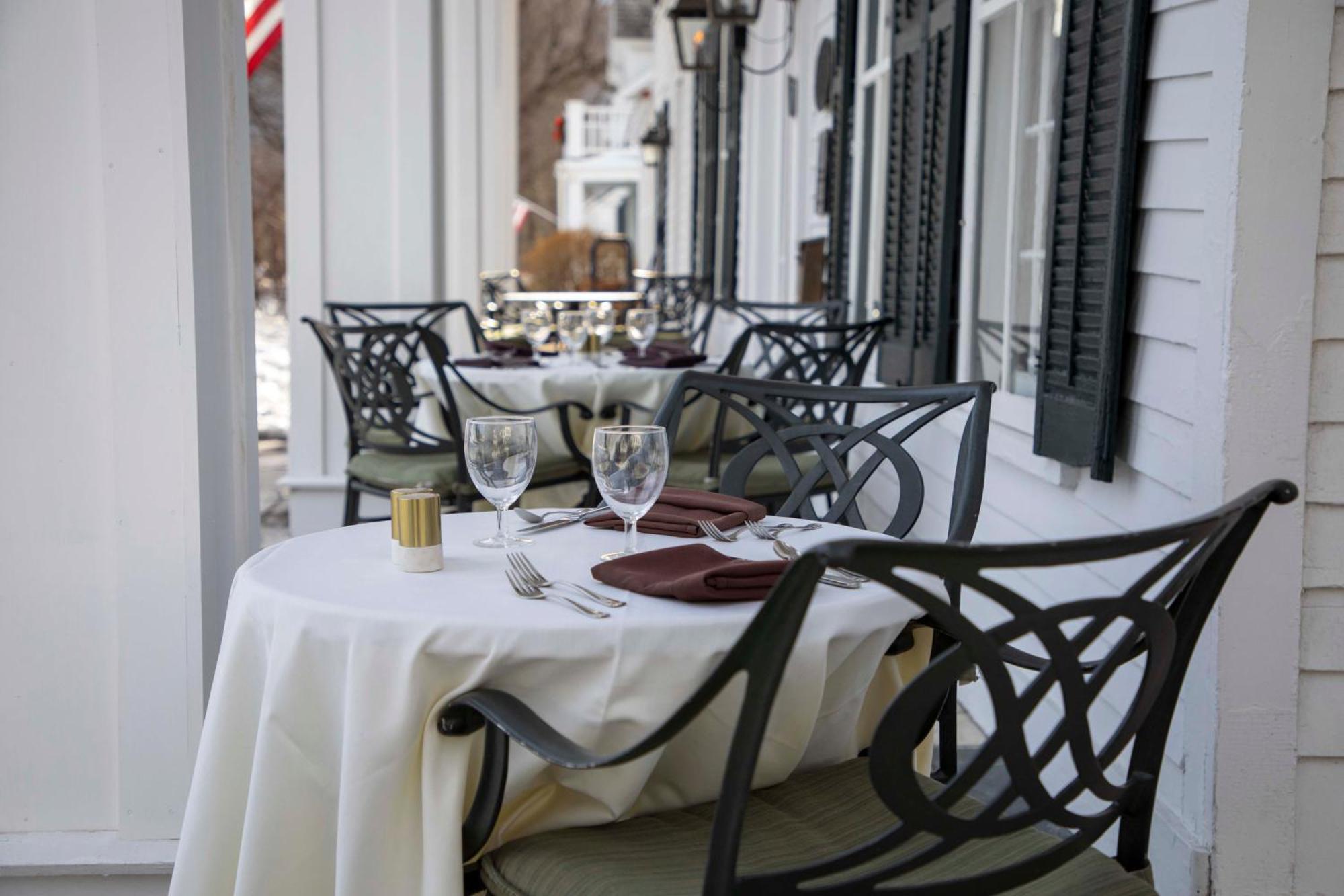 The Dorset Inn Экстерьер фото