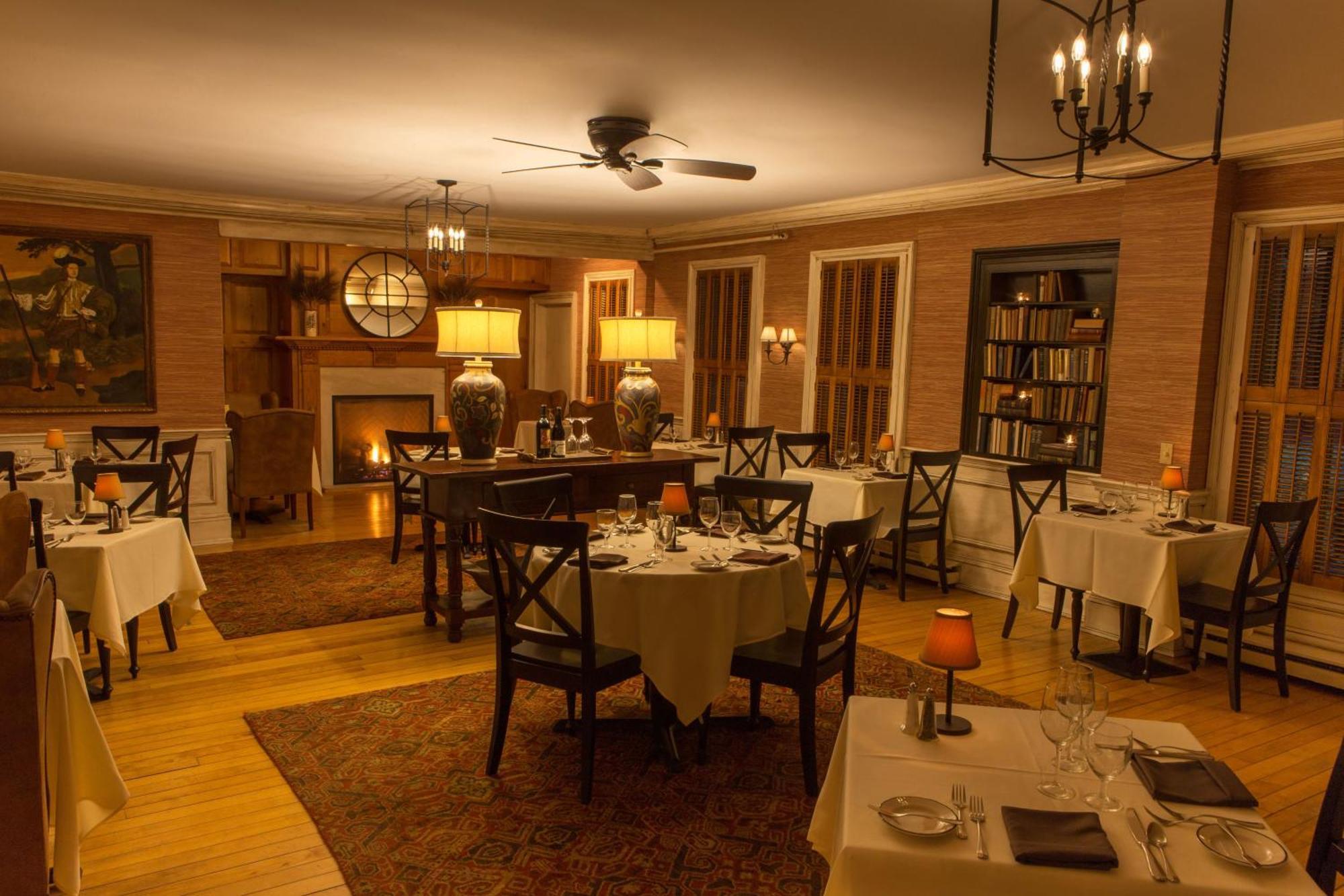 The Dorset Inn Экстерьер фото