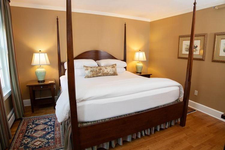 The Dorset Inn Экстерьер фото