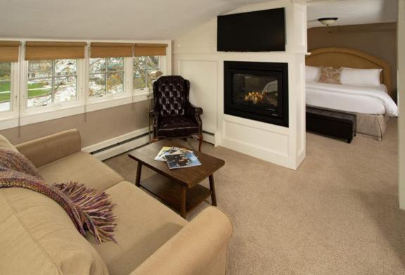 The Dorset Inn Экстерьер фото