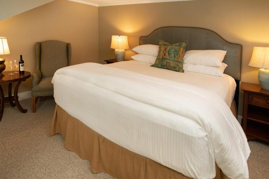 The Dorset Inn Экстерьер фото